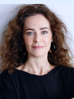 Adriana Rabelo